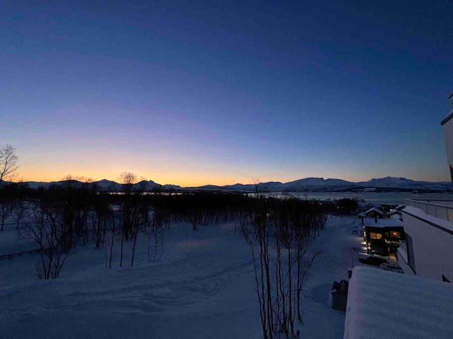 Ny Leilighet I Nytt Bygg I Naturskjonne Omgivelser! Tromso Exterior photo